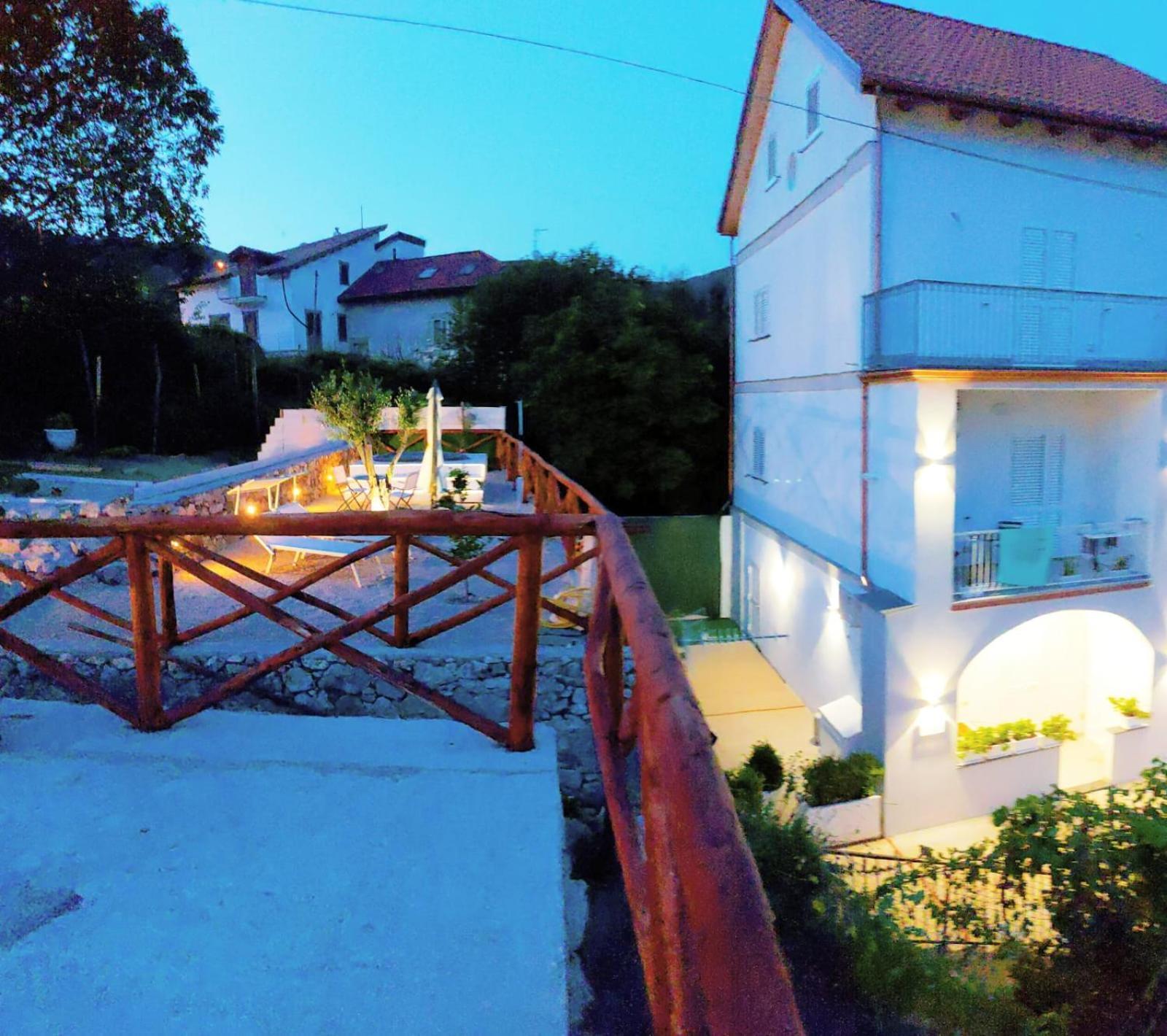 Four White Apartments Agerola Ngoại thất bức ảnh